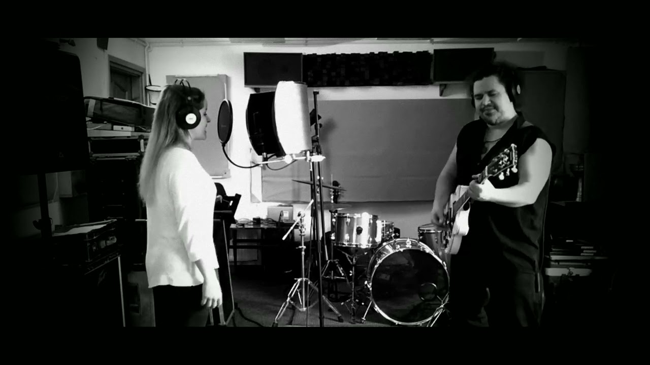 Écska & Huba- Worksong ( Nina Simone cover)