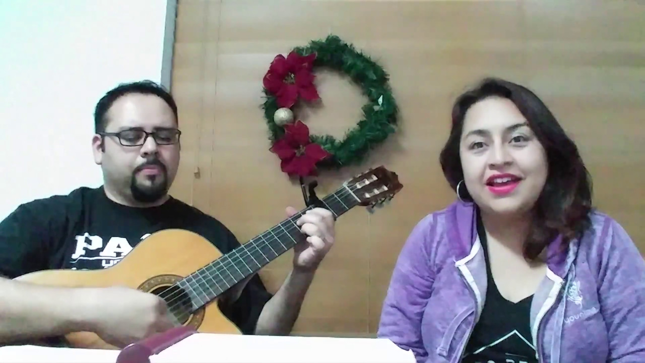 54   Angeles Cantando Estan