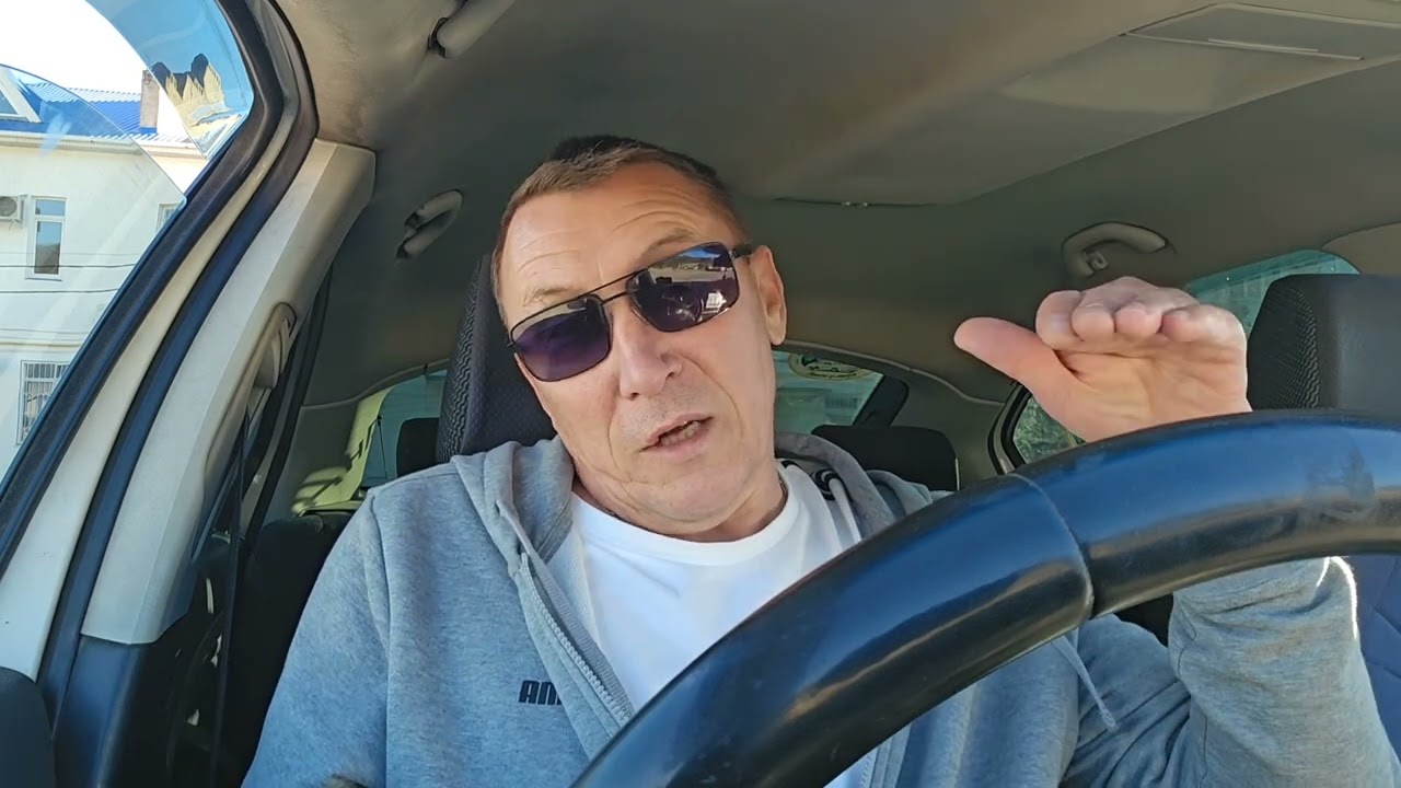 Яндекс такси всех уровнял 