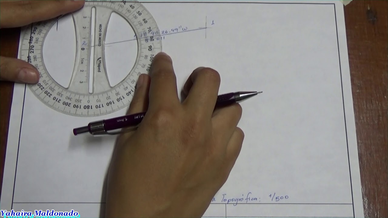 Dibujar poligonal cerrada manualmente con Rumbos y distancias.