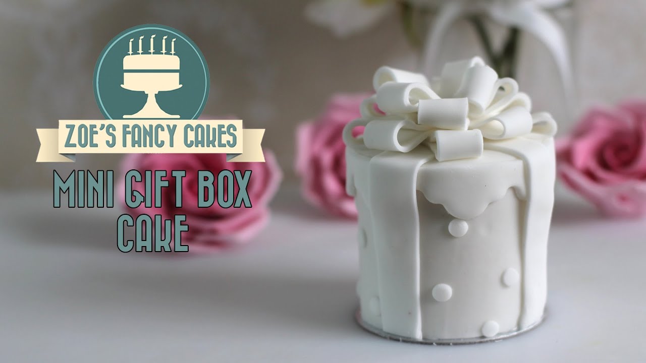 Wedding gift cakes: fondant wedding favour ideas