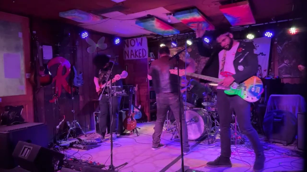 Mil Horas Enanitos Verdes Cover @bluemoonseattle  Rock Rendezvous II 