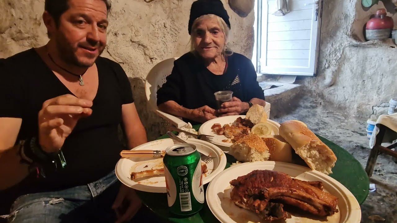 θα τρέξουν τα σάλια σας, στην παρασιά και ωραίο παρεάκι 