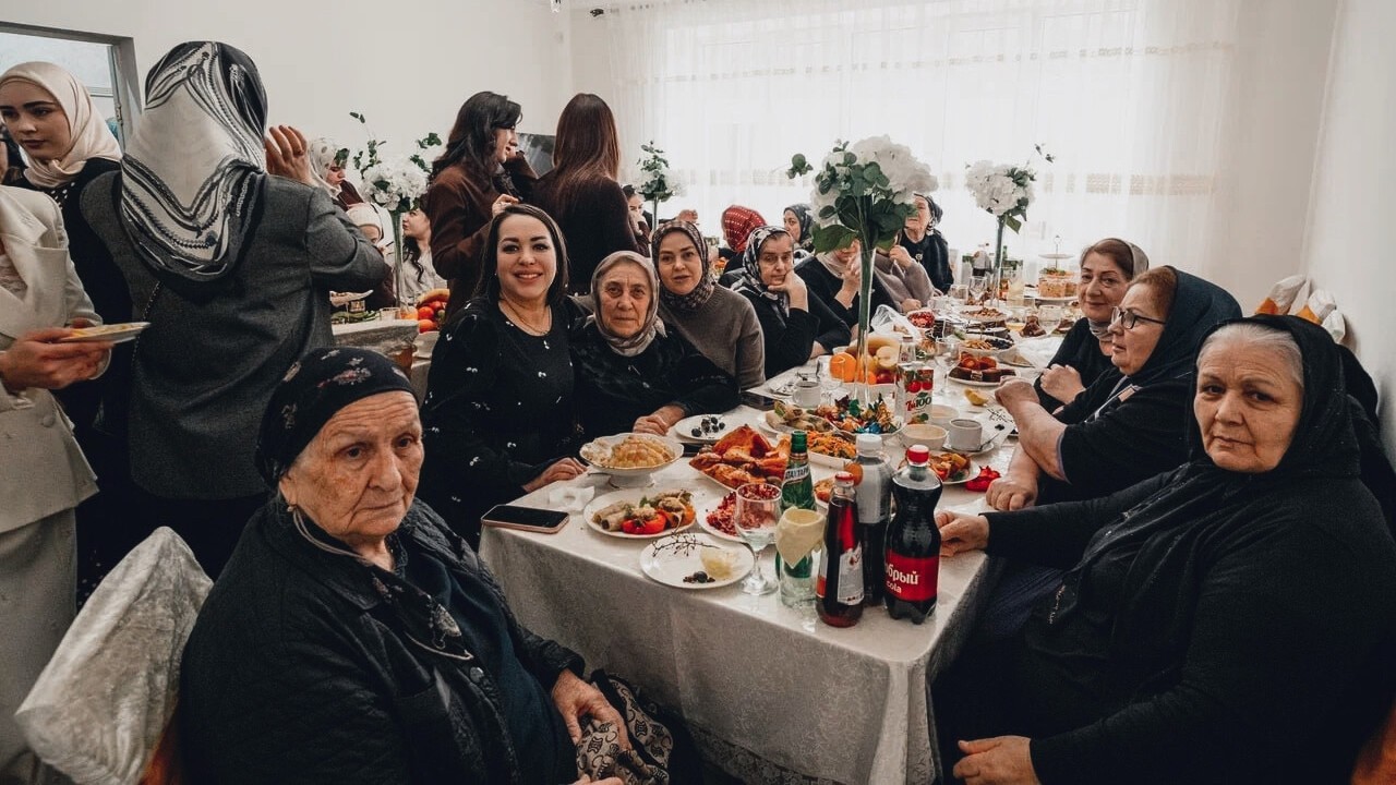 ЧЕЧНЯ! СВАДЬБА, на которой НЕТ ЖЕНИХА! Что дарят гости? Традиции, которые не покажет НИКТО