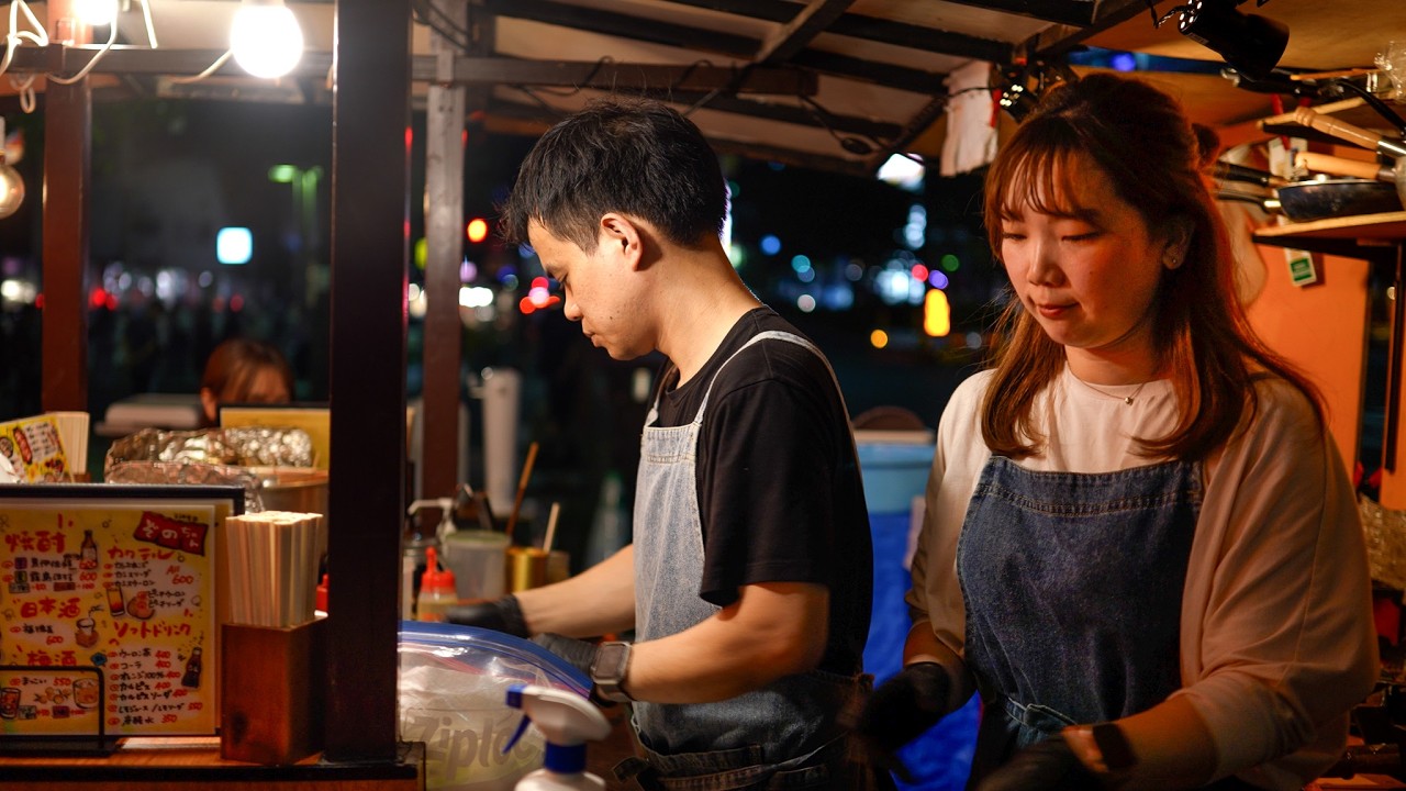 Japan Yatai — популярный продуктовый ларек, открытый супружеской парой в Фукуоке.