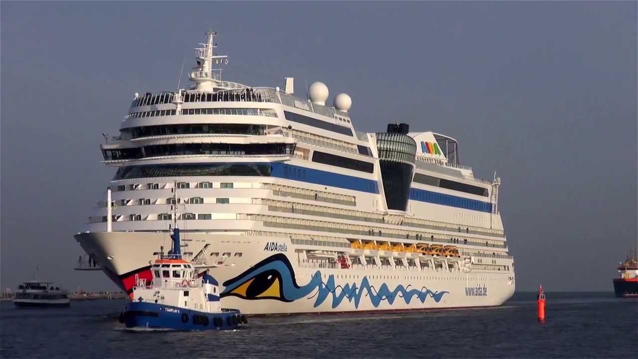 Taufe AIDAstella in Rostock Warnemünde