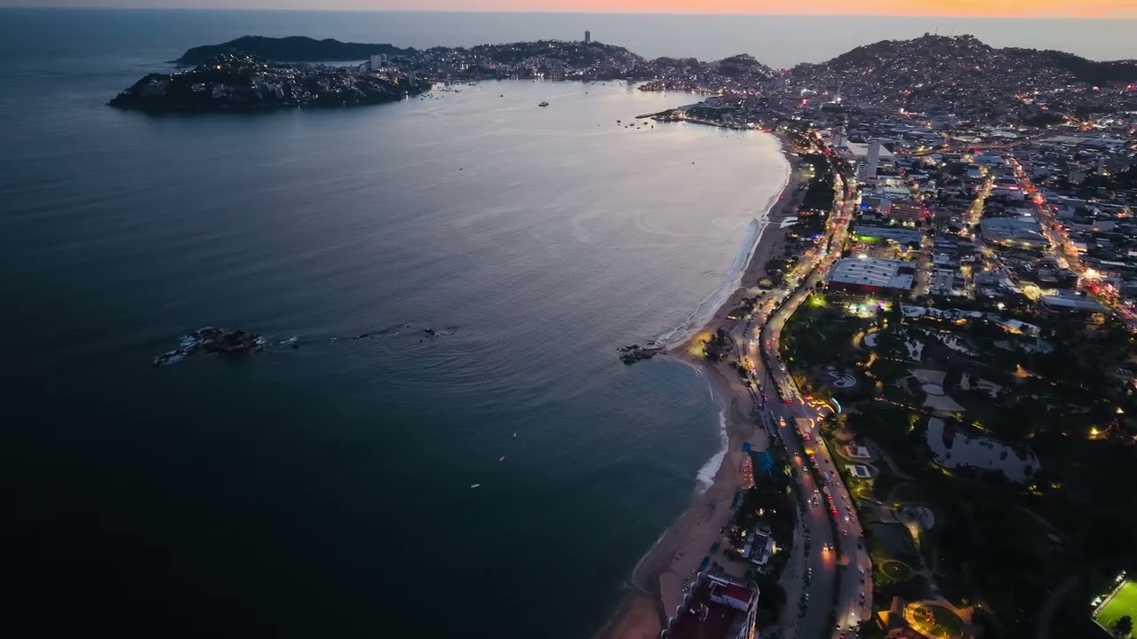DJI Air 3S - 29-09-2025 - Paseo por la Ciudad desde el aire en Acapulco, Gro., Mexico -