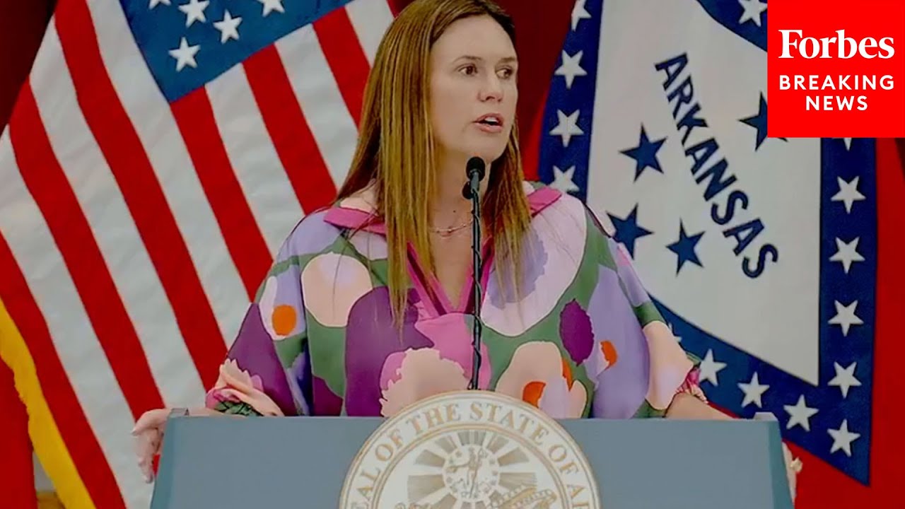 Arkansas Gov. Sarah Huckabee Sanders Promotes Phone-Free School Initiative