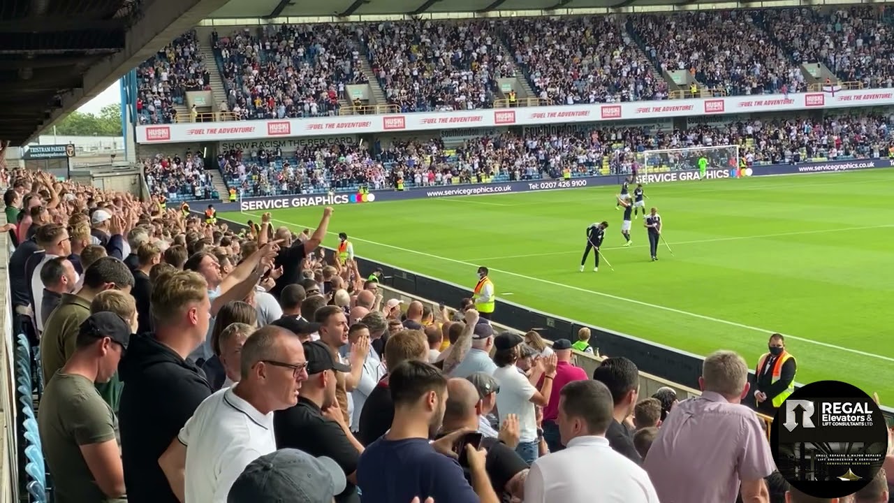 CROWD CAM- A PACKED DEN SINGS LET EM COME. MILLWALL 1-1 BLACKBURN #MILLWALL BLACKBURN #BRFC #EFL