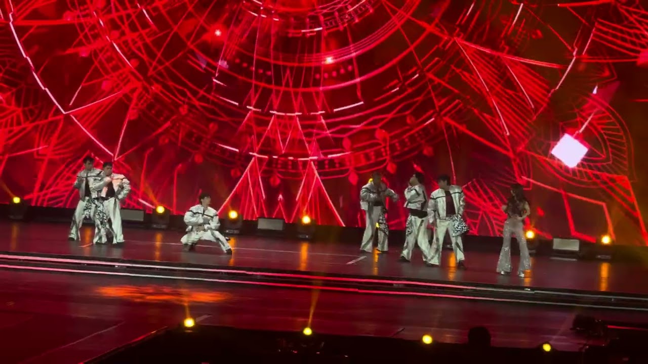 [4K] BINIVERSE PH Bini Mikha and Bini Gwen Full Performance | Philippine Arena