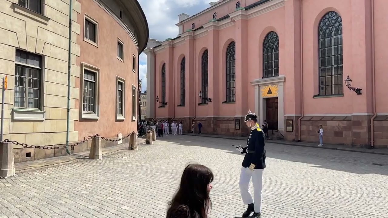 Entry of the Dragons - Royal Swedish Navy Band Changing the guard July 13th 2023