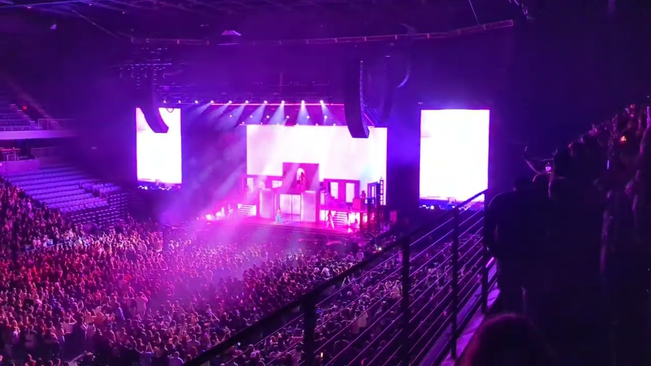 Becky G - Sin Pijama (live), Nov. 16, 2024 in Ontario, California
