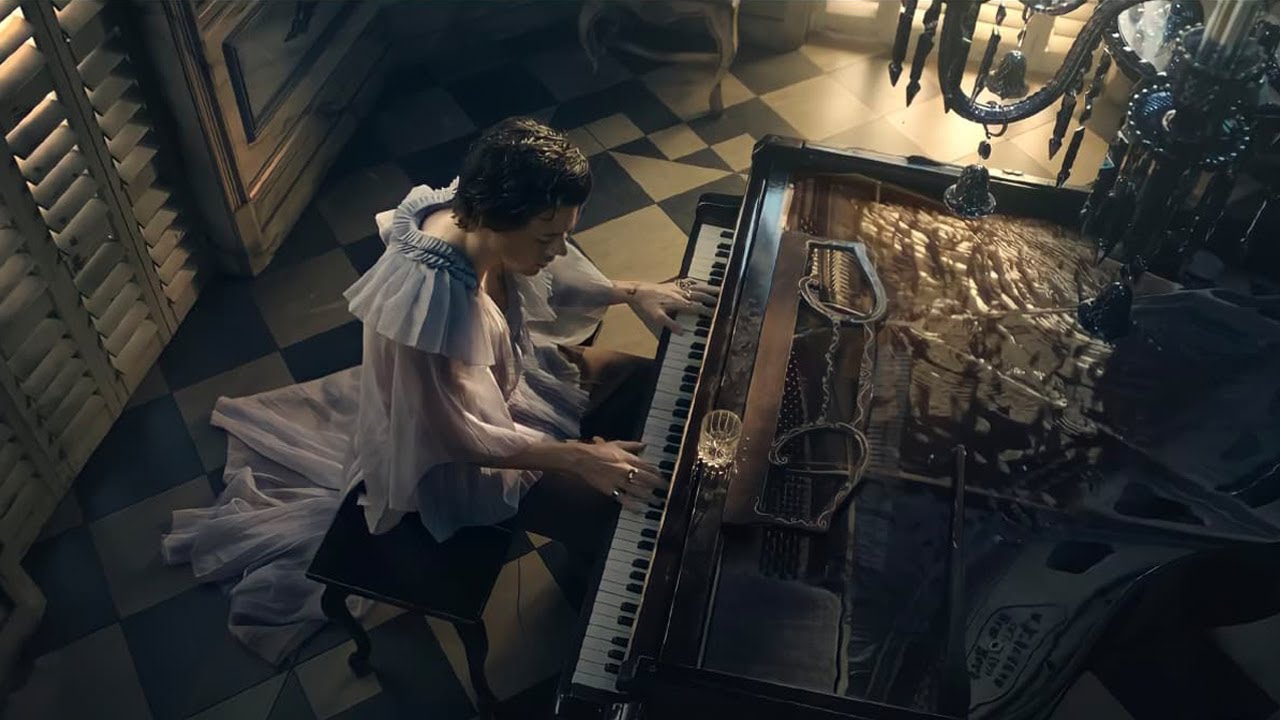 Young And Beautiful - Larry Stylinson (trailer)