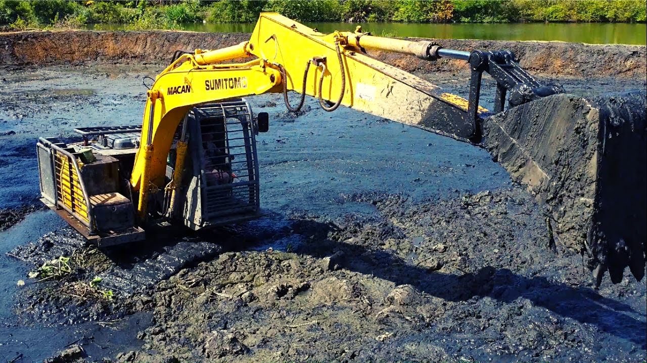 The Fastest Way Heavy Equipment Makes a Fish Pond - Excavator Working in a Swamp