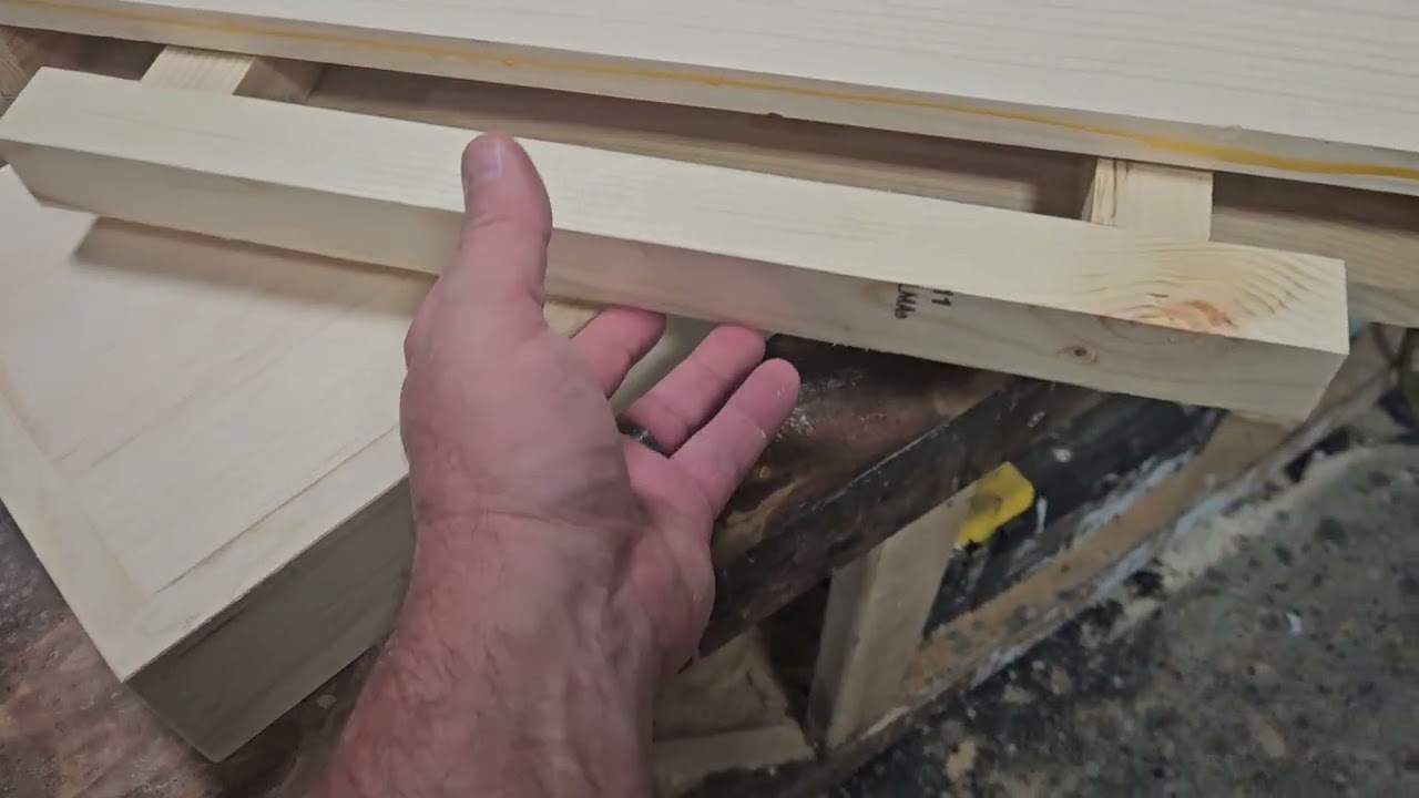Floating shelf mounting cleat 