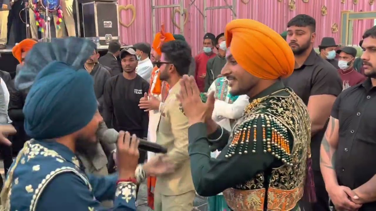 Rajveer jawanda stage performance Bhangra style