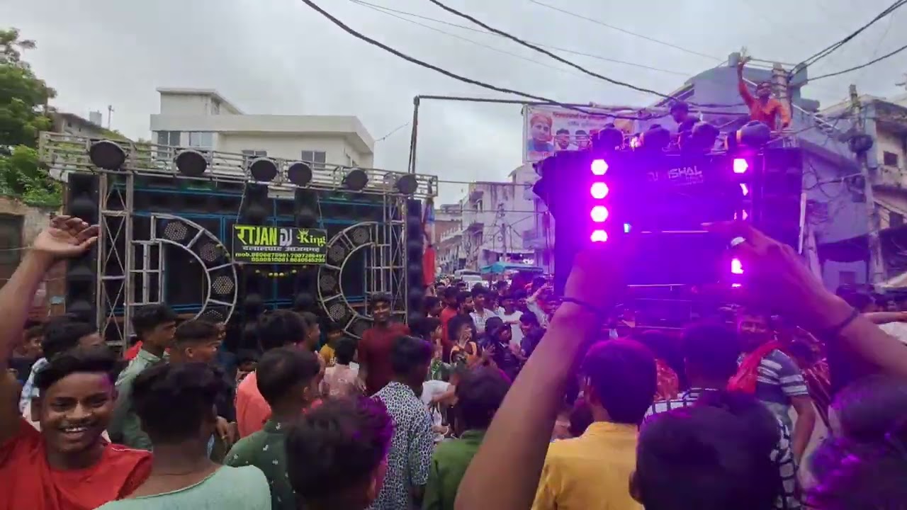 RAjAN Dj King 🆚 Vishal Rock dashara competition Dalal Ghat Azamgarh  #dj #yt #vairal #world #india