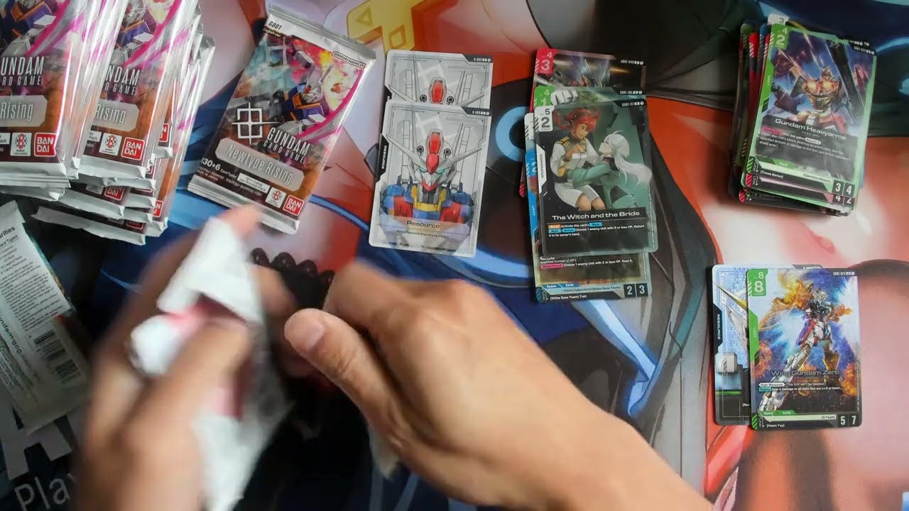 Askrias Unboxes!! Gundam TCG New Type Rising