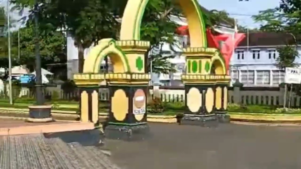 WAJAH ALUN ALUN KUTOARJO JAWATENGAH