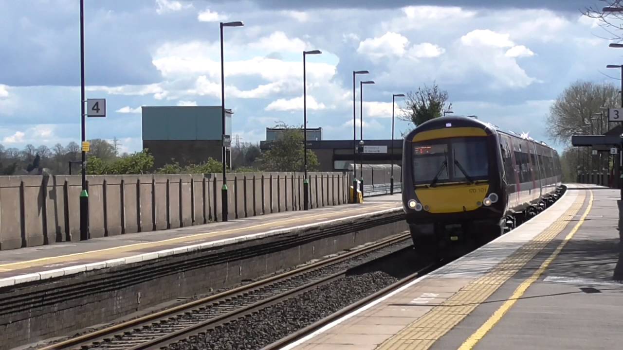 Trains at Tamworth Station (#6) - April 2016