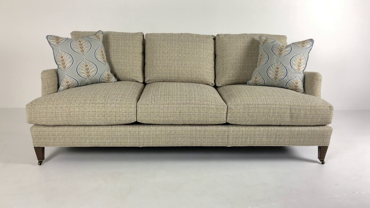The Thames Sofa | English Traditions