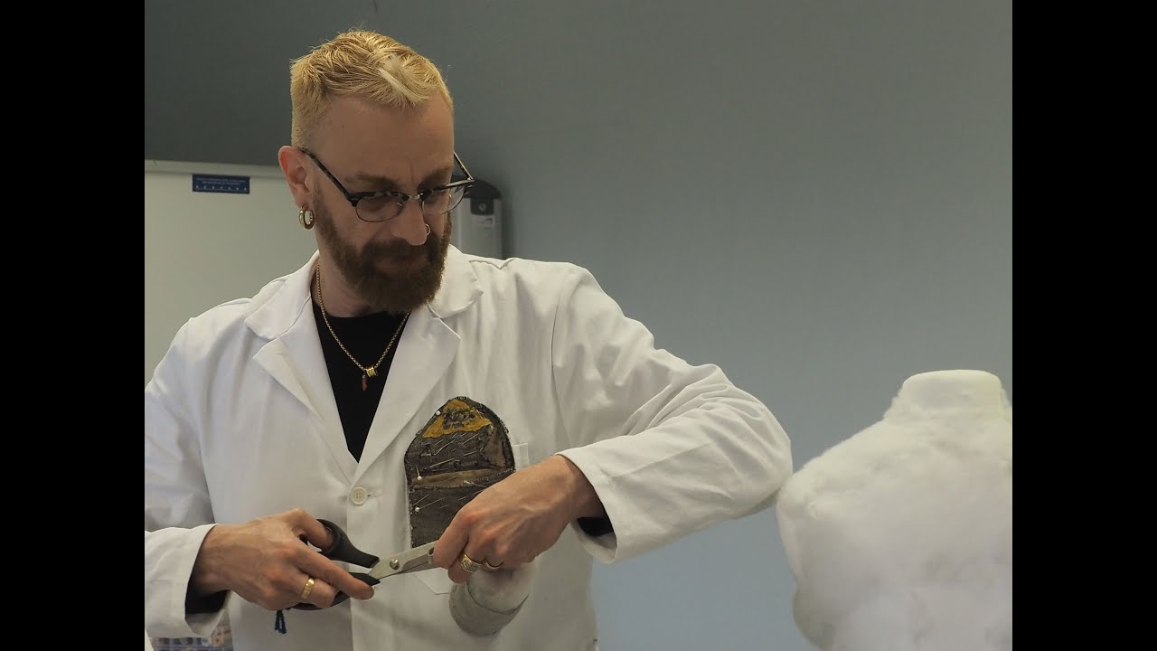 Intervista a Luca Costigliolo - Workshop Metodi e tecniche di allestimento museale di abiti storici
