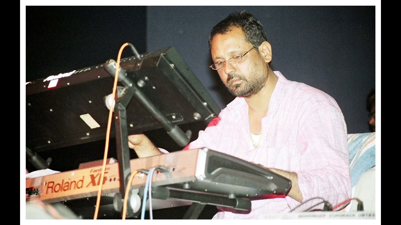 पन्ना की तमन्ना है के हीरा मुझे मिल जाए .. वाद्यसंगीत ..