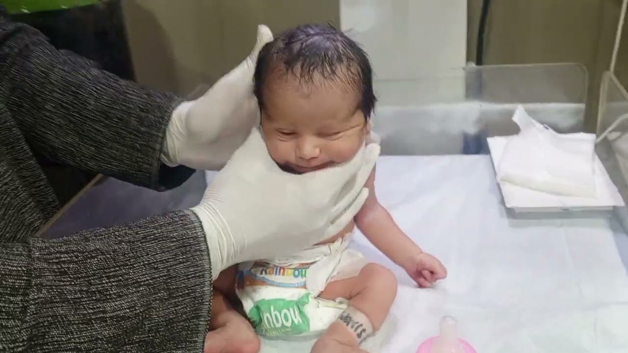🌸🍼 Precious Newborn Baby’s Formula Feeding Journey | Tiny Hands, Big Love & Healthy Growth Moments 💕
