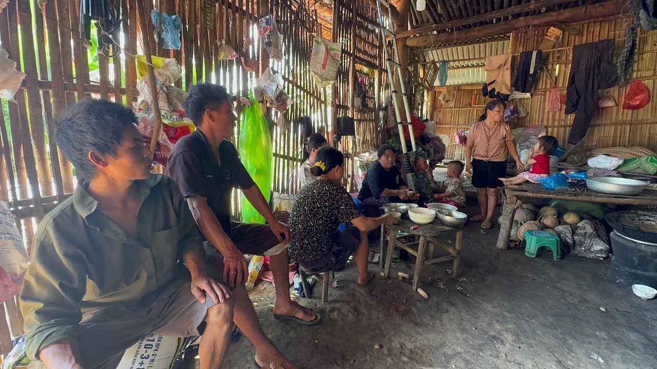 Trao Quà Cho Em Sính 1 Chân Đột Nhiên Mất Tích  Em Chương Trải Qua 2 Lần Mổ Trong Nửa Tháng | TÀY TV