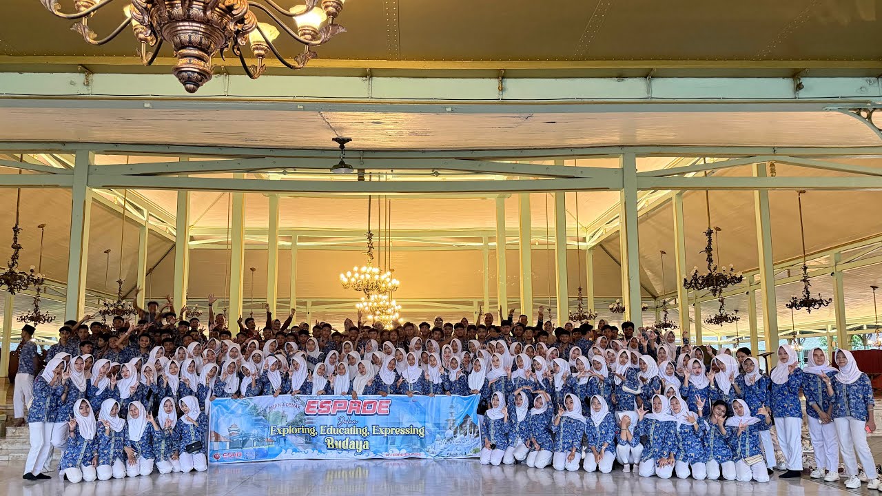 EXPLORASI BUDAYA SMP N 4 DEMAK GOES TO SOLO 2026