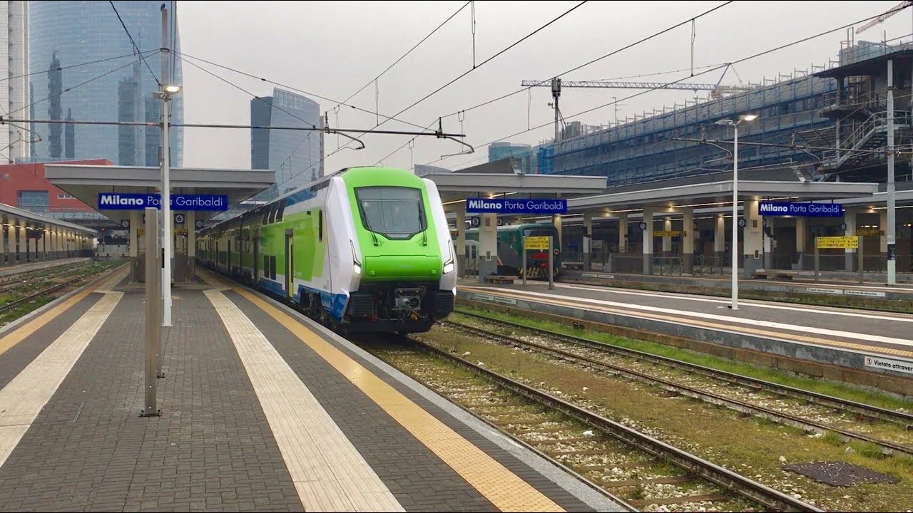 Partenza del treno Straordinario Regionale 81651, &ldquo;Milano P.G.-Como S.G.&rdquo; con Caravaggio