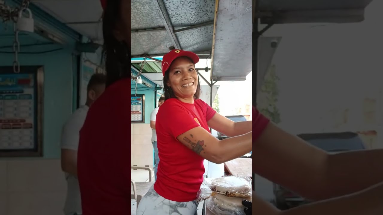D Lucy Empanadas está en vivo