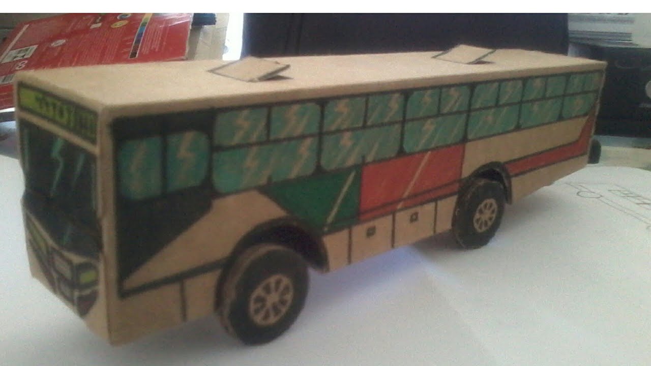 Ônibus com caixinha de creme dental