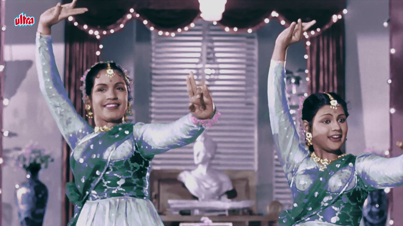 इन दो लड़कियों ने इस गाने में ऐस डांस किया की दर्शक देखते ही रह गए | Asha Bhosle, Lata Mangeshkar