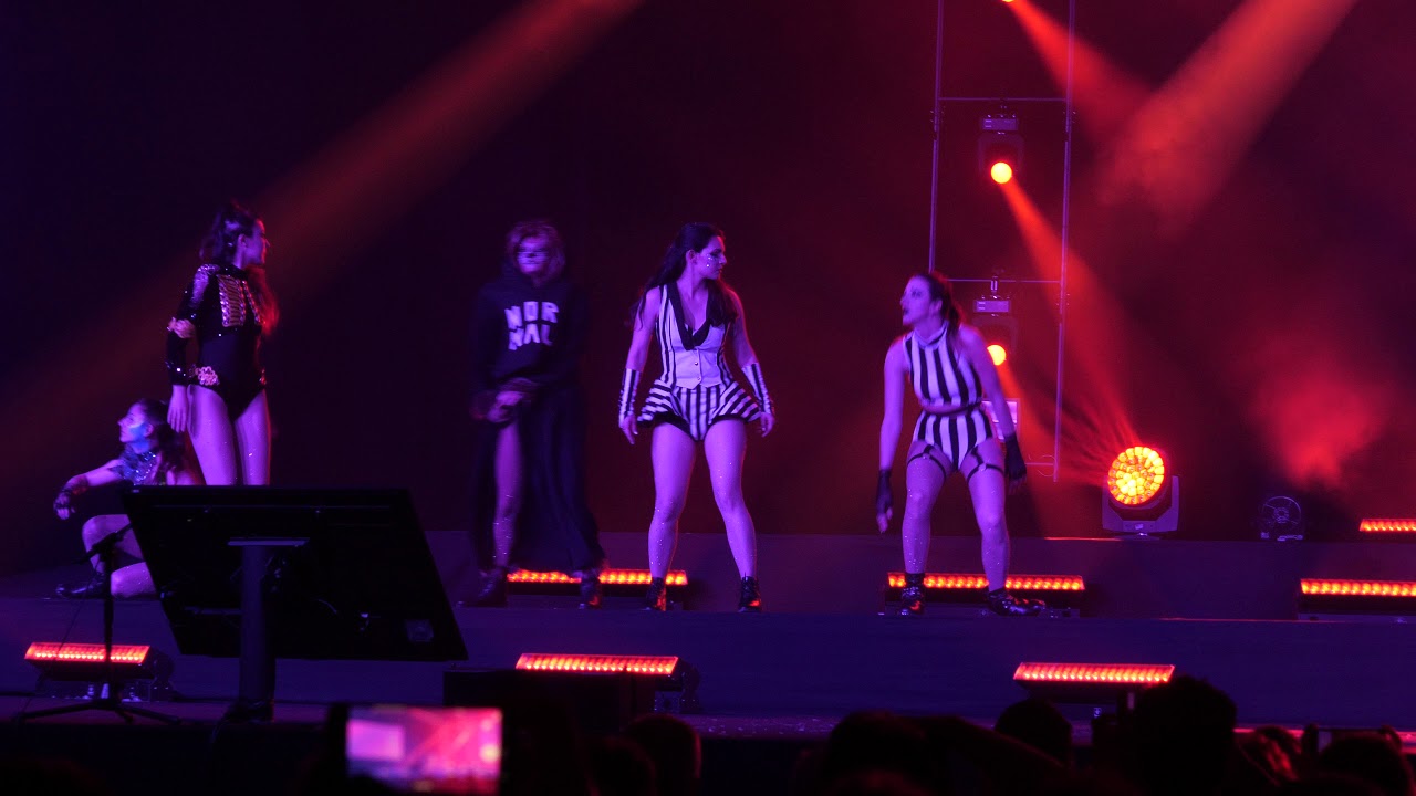 Japan Expo 2019 - Défilé Cosplay 20 ans Jeudi - 21 - Scene Finale