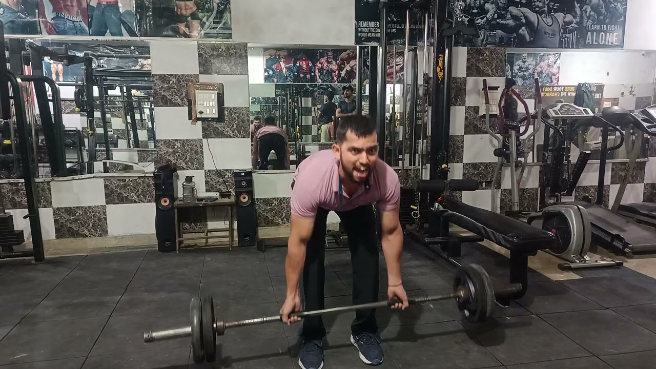 Back and biceps day at gym // Pull day 