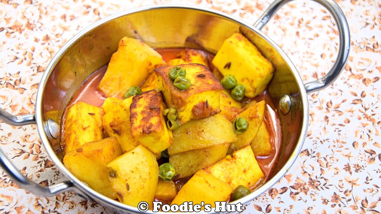 Bengali Aloo Paneer Dalna/ Rasa - Recipe by Foodie's Hut #0119