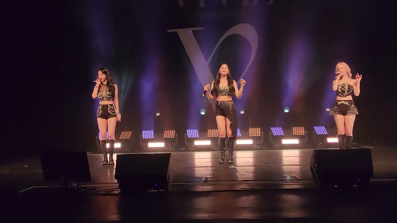 VIVIZ (비비지) - Wildflower | 240714 | Charlotte [V.hind : Love and Tears] 4k60 FANCAM - Front Row