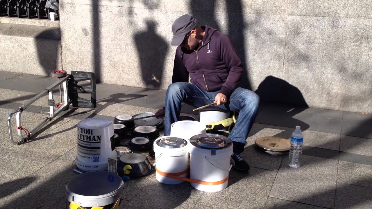 Bateria de rua em Madrid - jan/2014