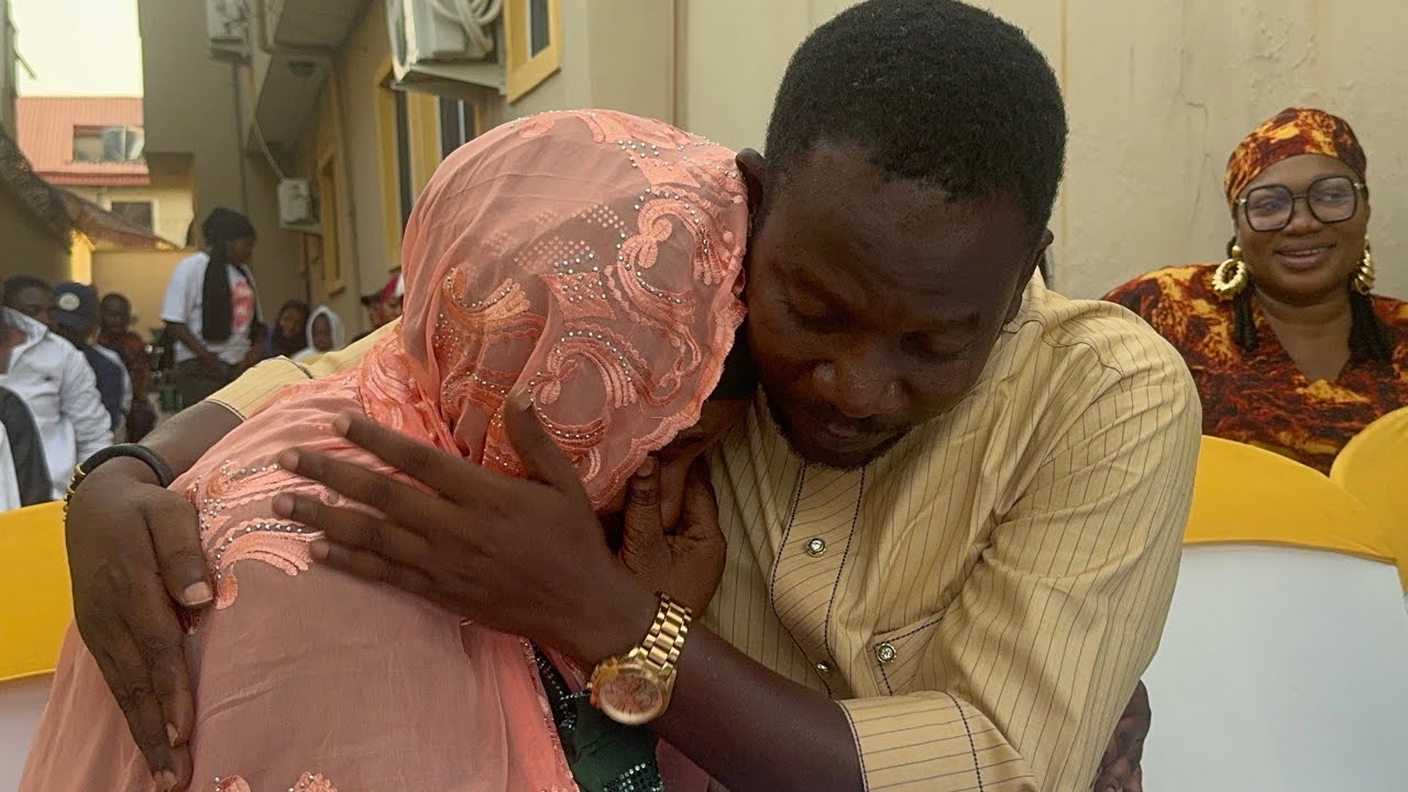 AFEEZ OWO CONSOLES MIDE MARTINS AS SHE REMEMBERS HER LATE MOTHER FUNMI MARTINS