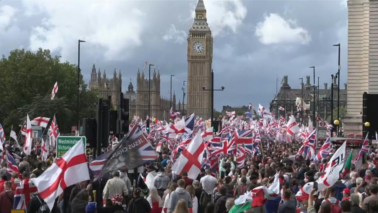 UK far-right figurehead Tommy Robinson holds London rally | AFP