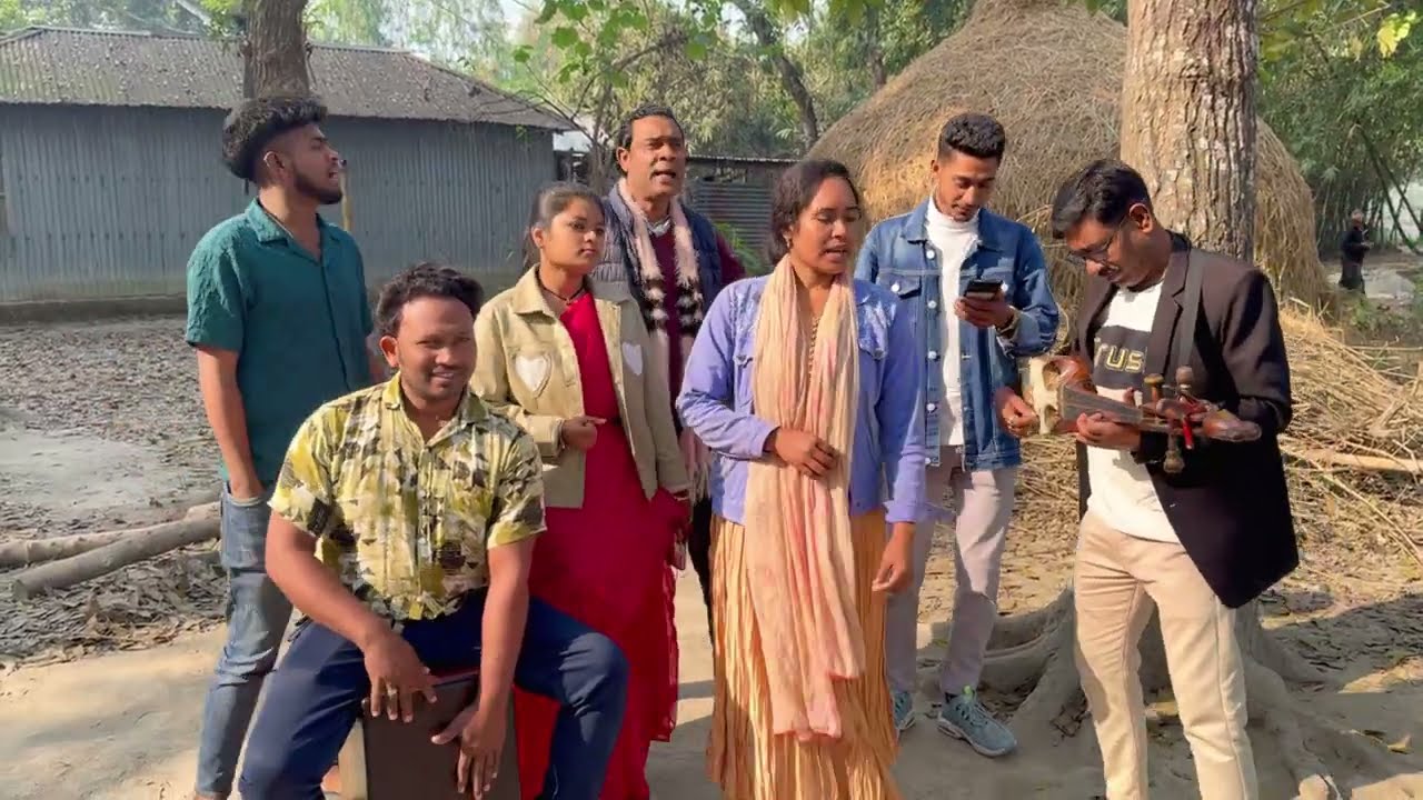 তিন ইঞ্চি নদীতে পড়ে সাড়ে তিন হাত নৌকা শেষ।গান নাচ ও ভরপুর বিনোদন