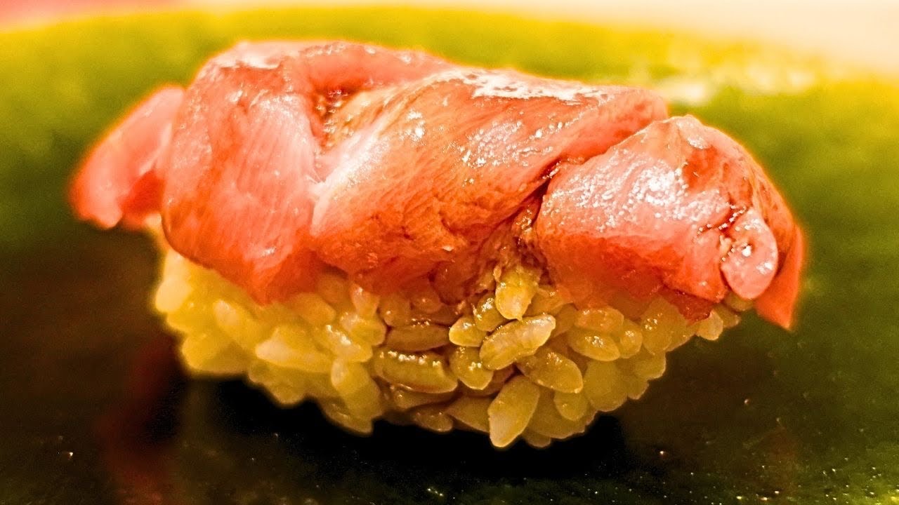 大間一本釣り極上本鮪を4連発で握る...寿司愛に満ち溢れた夫婦が営む名店【すし処 漁美】