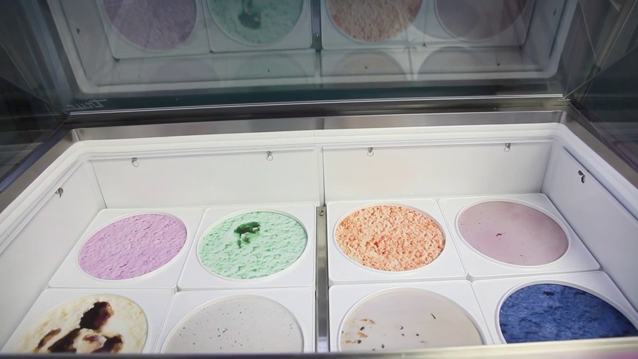 Horizontal Freezers and Dipping Cabinets - TRUE Mfg