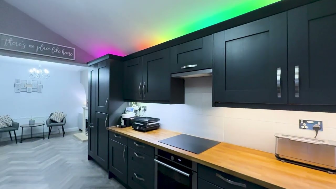 FOR SALE: Well Presented & Extended Three Bedroom Family Home in Nash Court Gardens, Margate.