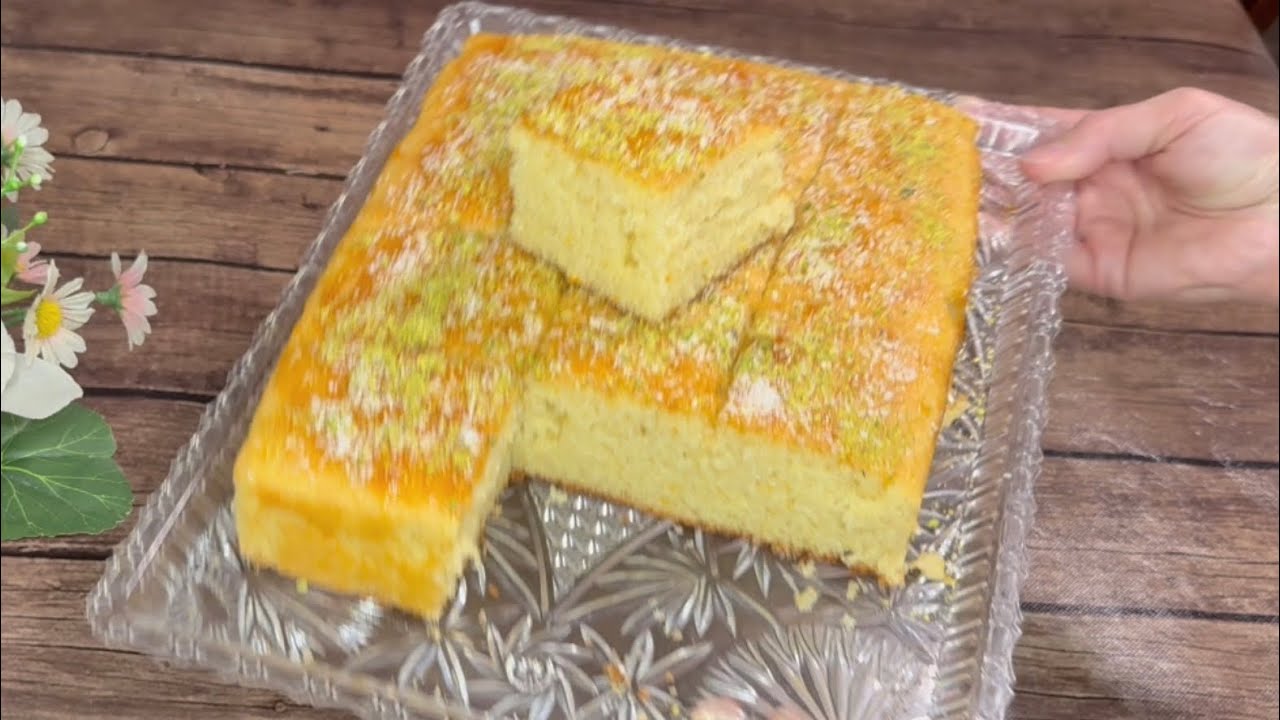 Italian coconut cake is light, fluffy, and delicious كيكة جوز الهند الإيطالية خفيفة وهشةو لذيذة 