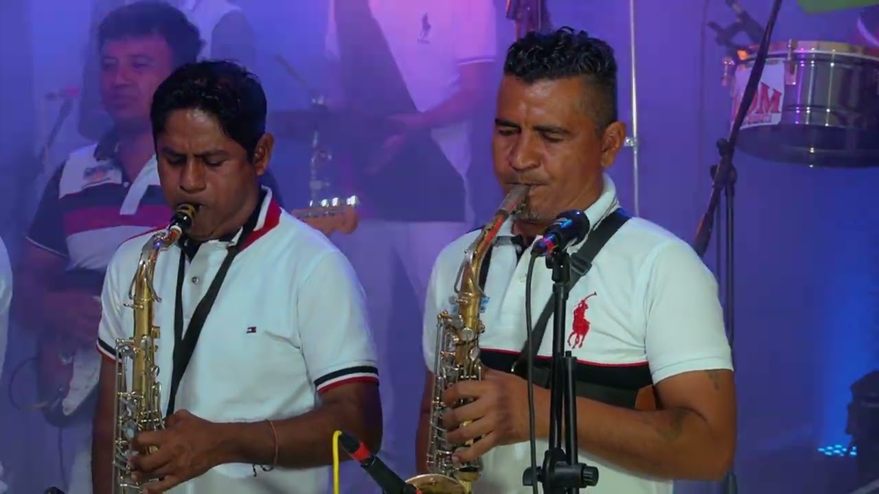 Los Del Momento- Son De Los Pajaritos/Patitas Al Hombro/Son Del Terron