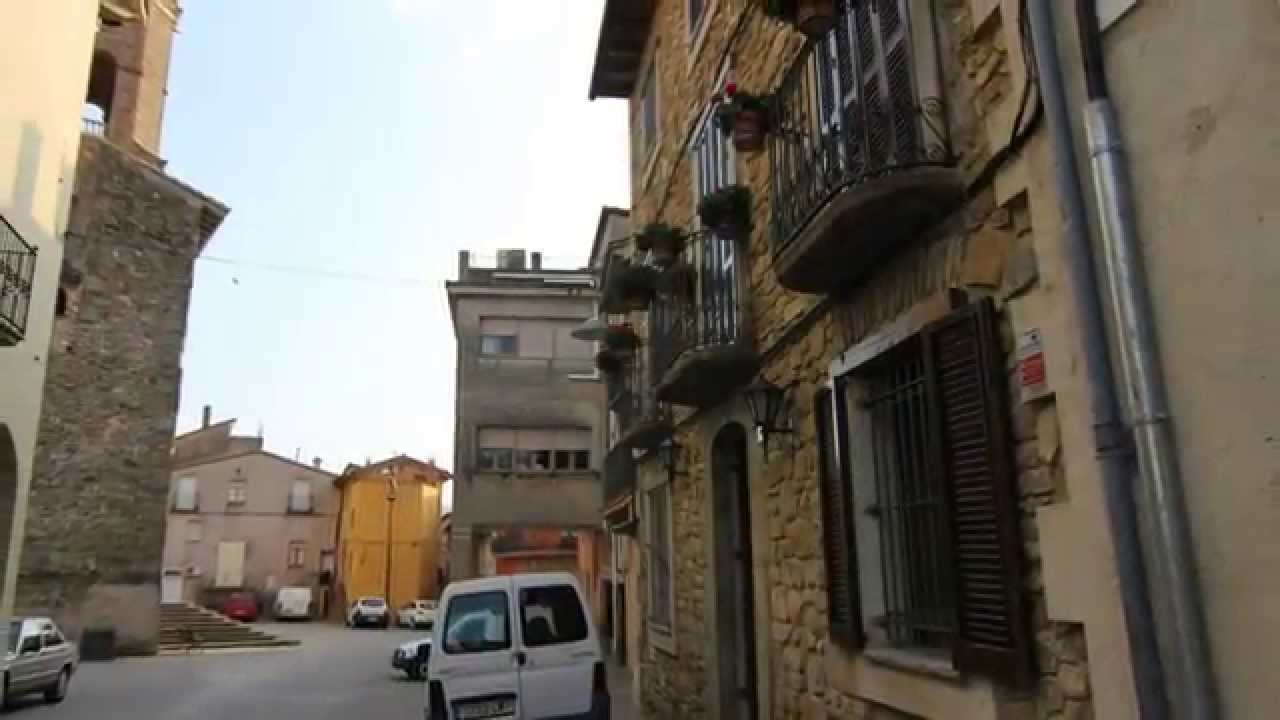 Montagut y Oix o Montagut i Oix
