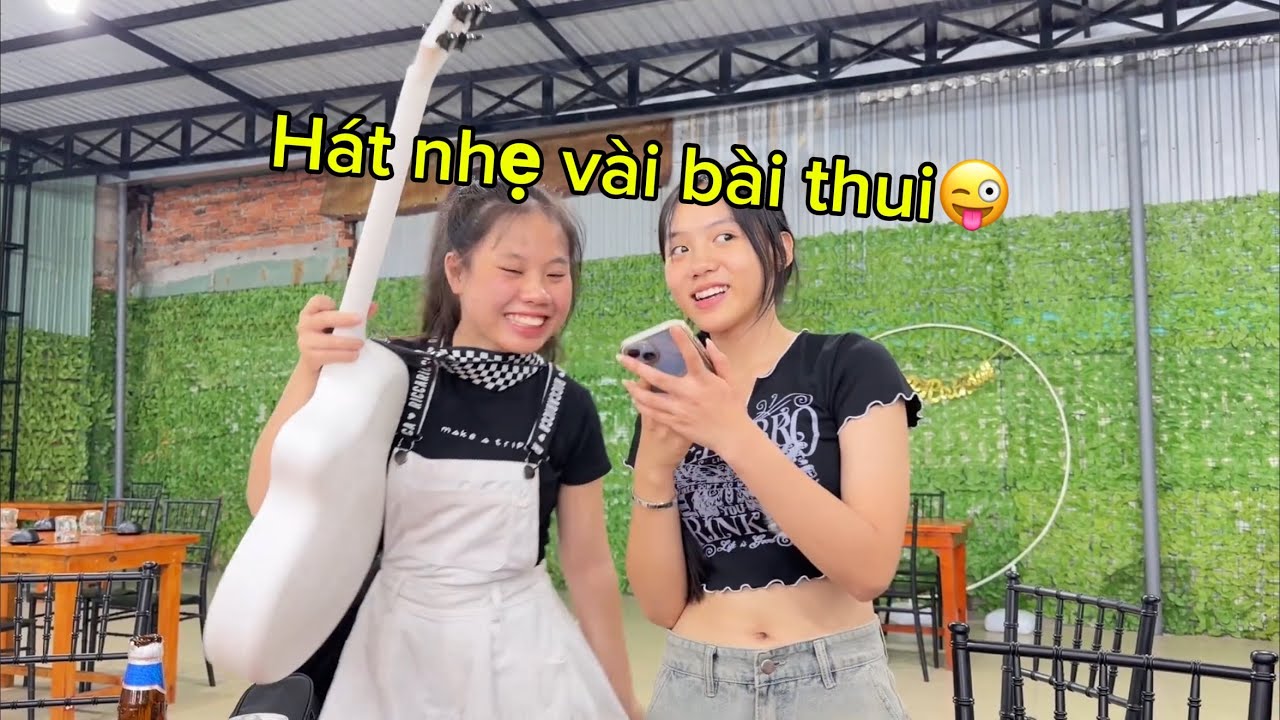 Trước khi ăn: lịch sự – Sau khi ăn: ca sĩ chuyên nghiệp 😆”#hautruongphim #vuinhon #haihuoc 