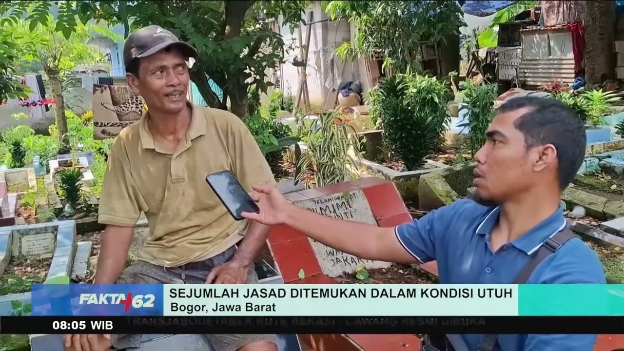 Makam Longsor Pasca Hujan Deras, Jasad Berserakan - FAKTA+62